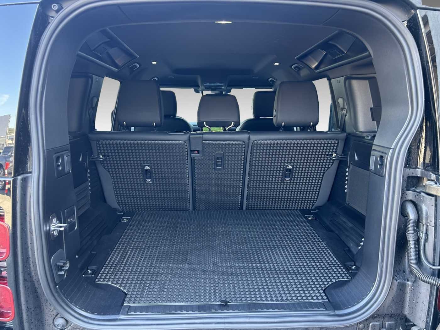 Land Rover Defender D250 110 X-Dynamic SE +Winterpaket +Meridian-Soundsystem