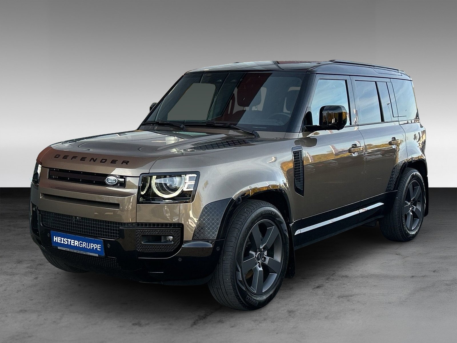 Land Rover Defender 3.0 D300 X-Dynamic HSE +AHK +PANORAMADACH