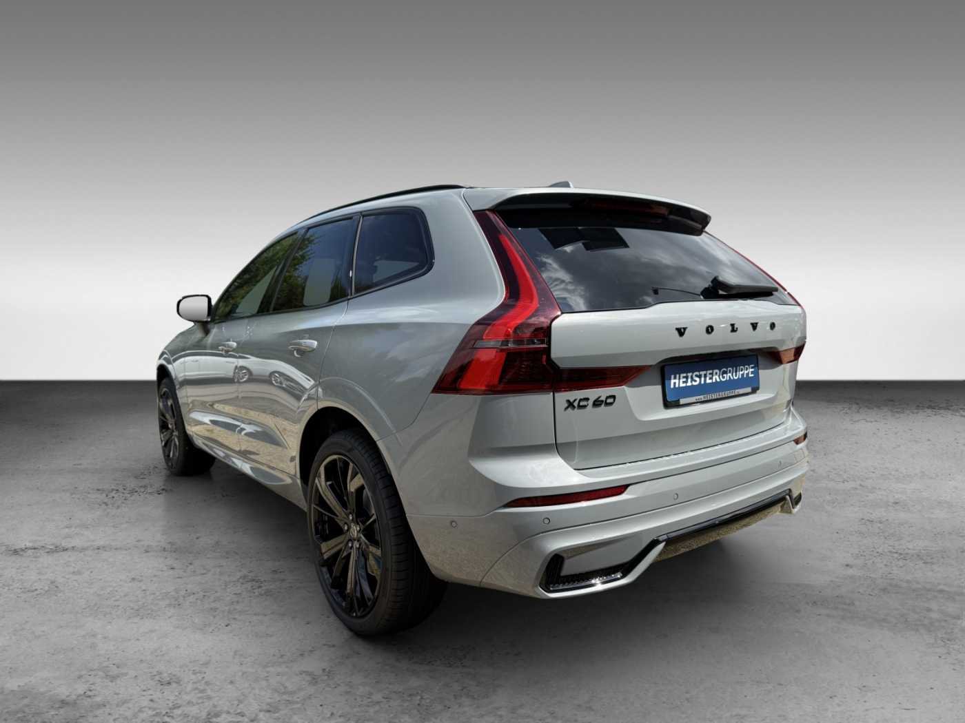 Volvo XC60 T8 Plus Black Edition+AHK+Voll-LED+
