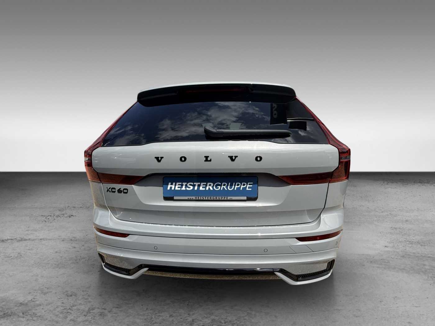 Volvo XC60 T8 Plus Black Edition+AHK+Voll-LED+