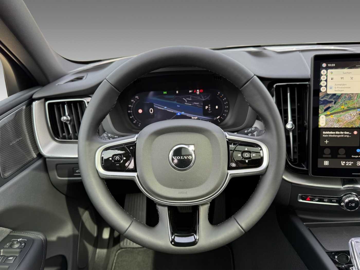 Volvo XC60 T8 Plus Black Edition+AHK+Voll-LED+