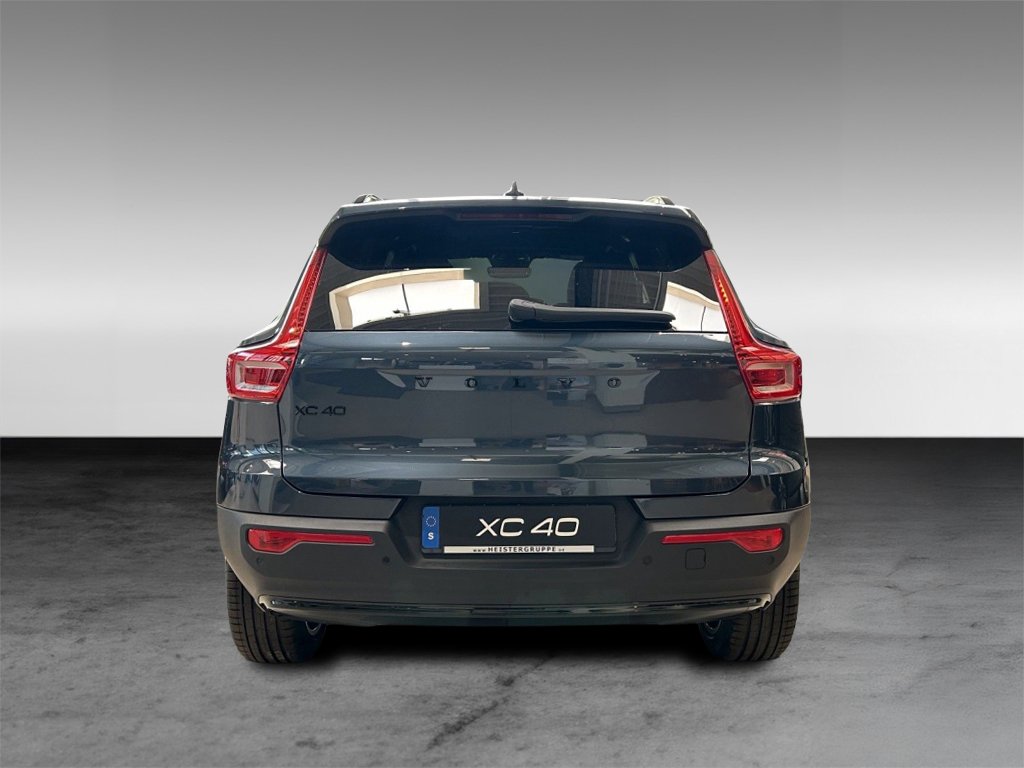 Volvo XC40 B4 Plus Black Edition+FS-Heizung+Licht-Paket+HK