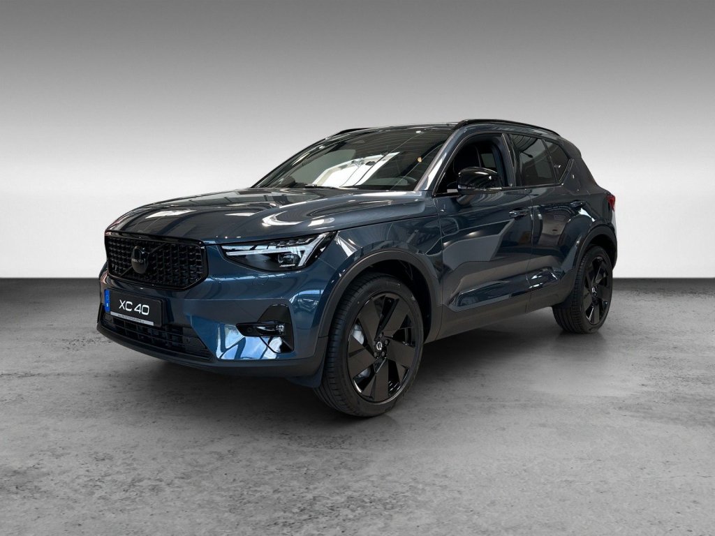 Volvo XC40 B3 Plus Black Edition+10.500€ Preisvorteil+FS-Heizung+ACC+HK+BLIS