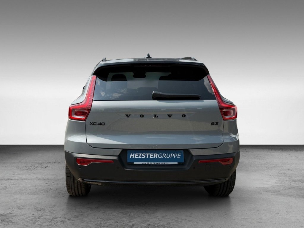 Volvo XC40 B4 Plus Black Edition+10.700€ Preisvorteil+FS-Heizung+ACC+HK+BLIS