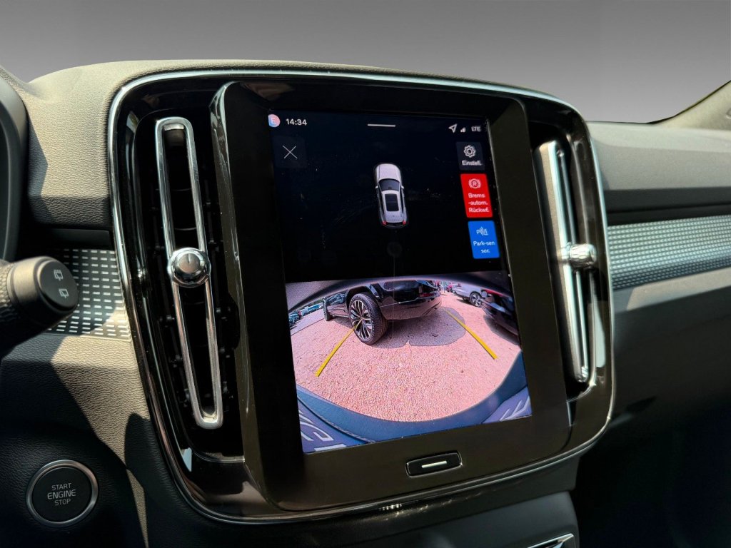 Volvo XC40 B3 Plus Black Edition+7.500€ Preisvorteil+FS-Heizung+ACC+HK+BLIS