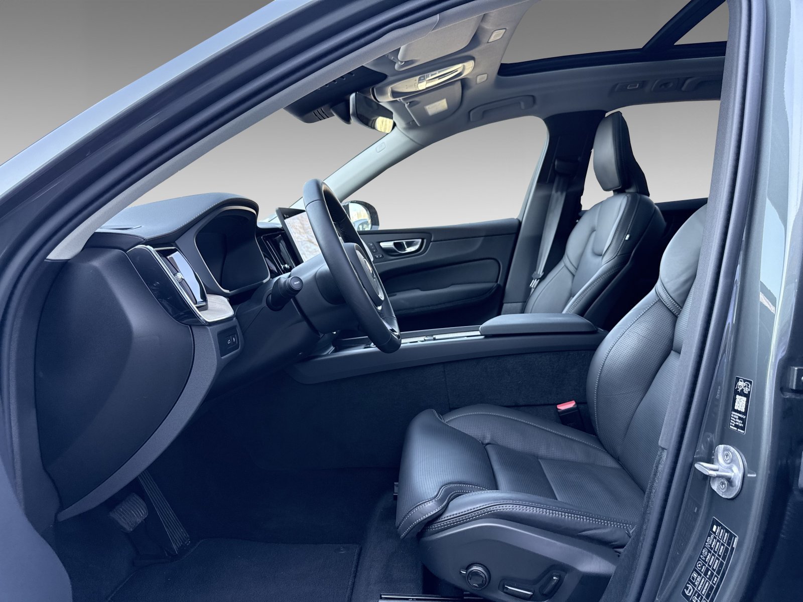 Volvo XC60 T8 Ultra Dark+Premium-Paket+Luftfahrwerk+B&W+Massage