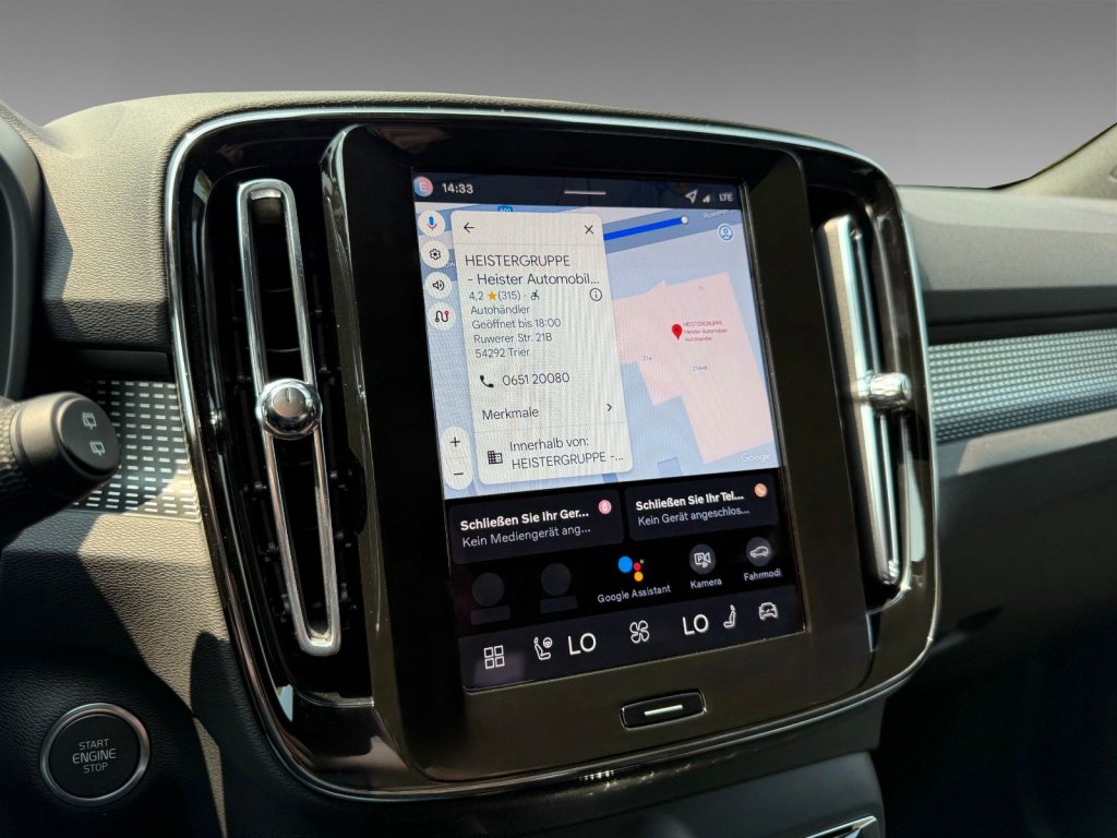 Volvo XC40 B4 Plus Dark+AHK+360°+Standheizung