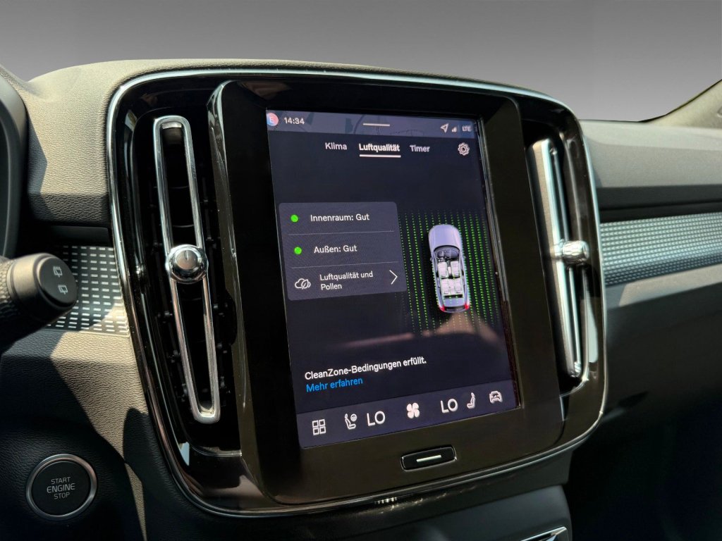 Volvo XC40 B4 Plus Dark+AHK+360°+Standheizung
