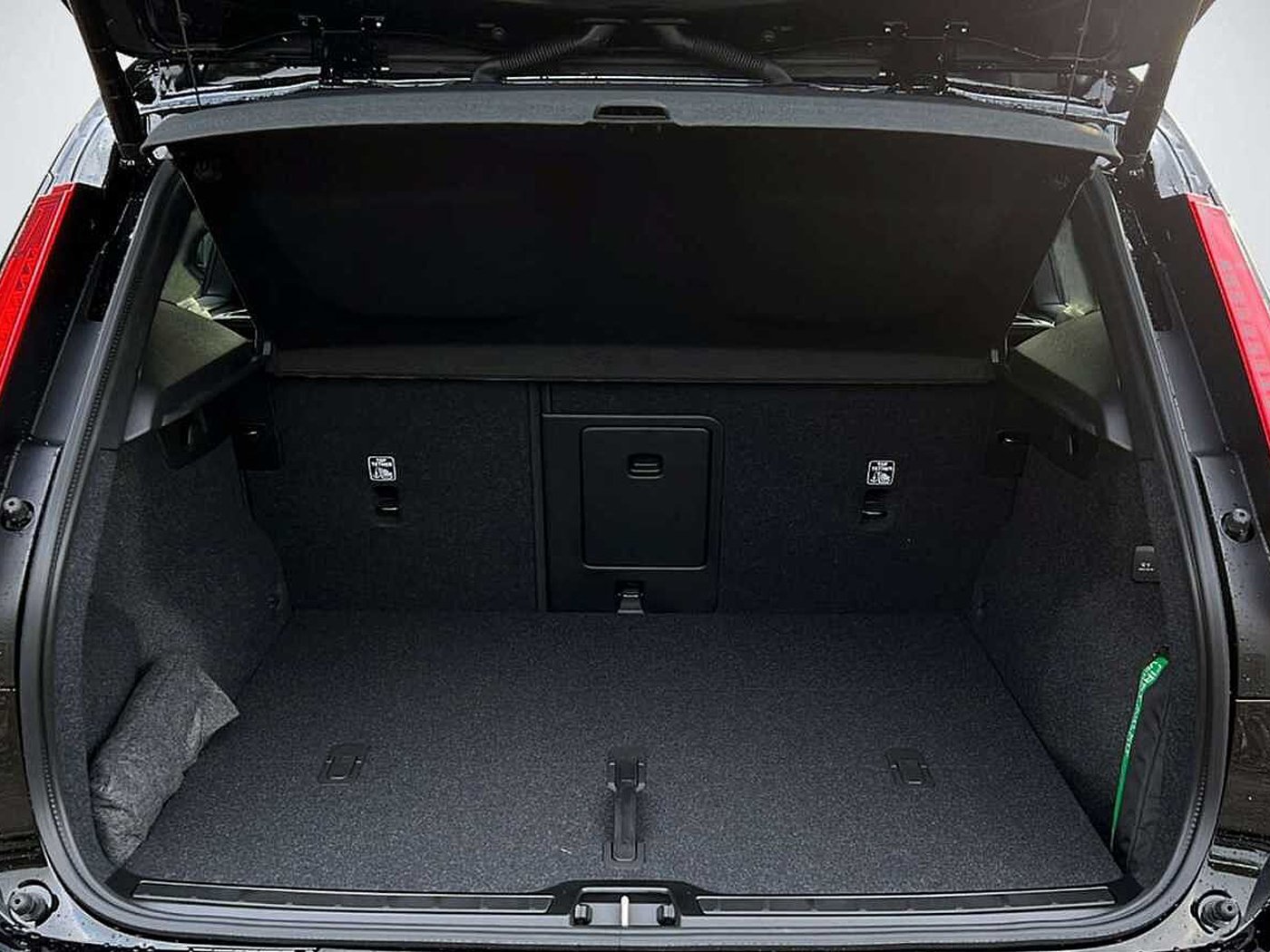 Volvo XC40 B4 Plus Dark+360°+BLIS+FS-Heizung