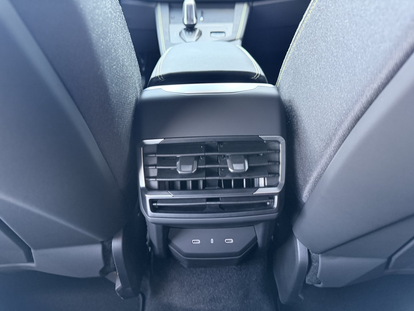Lynk&Co 01 1.5TD Core+ACC+CarPlay+elekt. Heckklappe