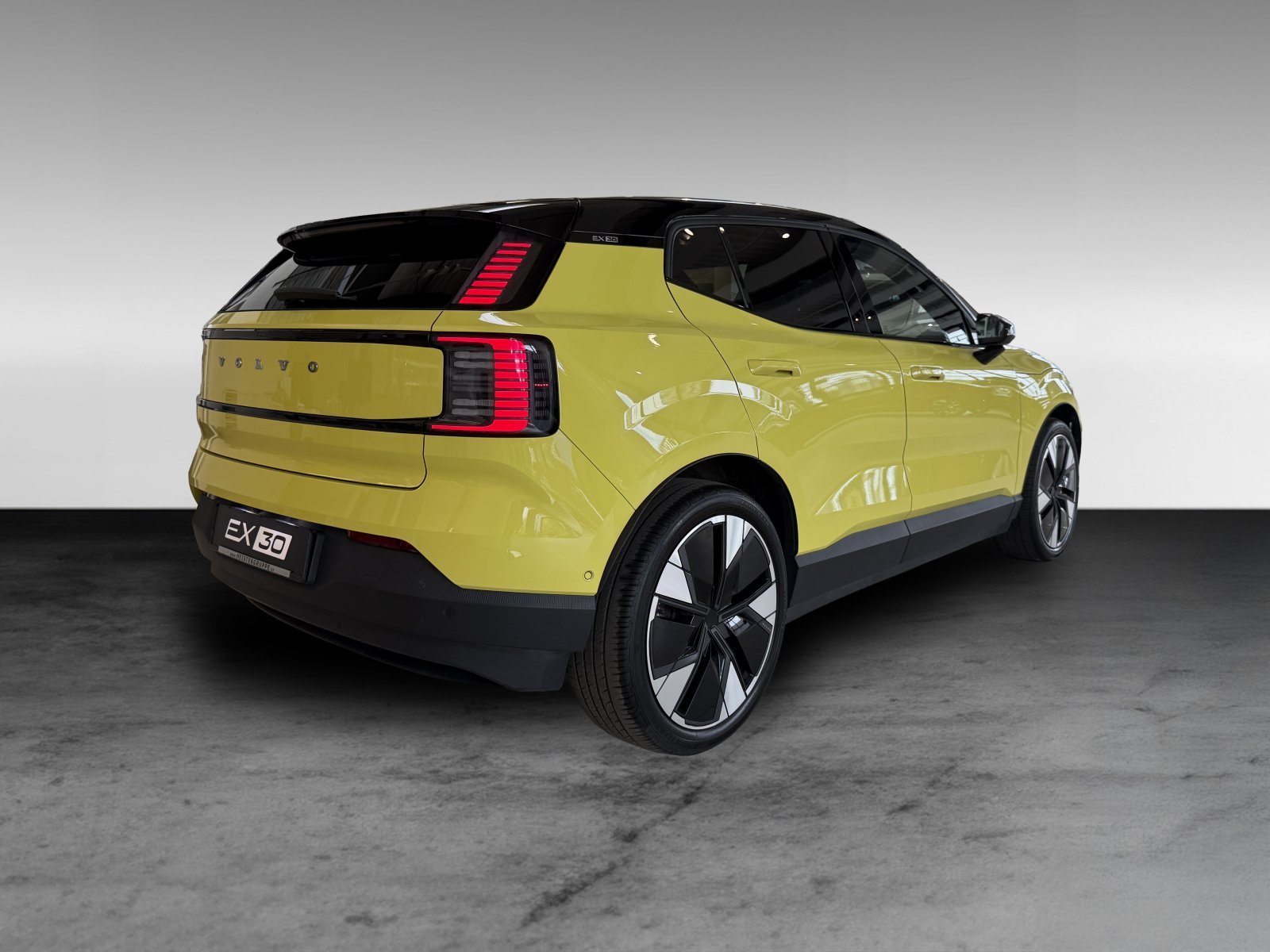 Volvo EX30 Twin Performance AWD Ultra+360°+HK+Winterpaket