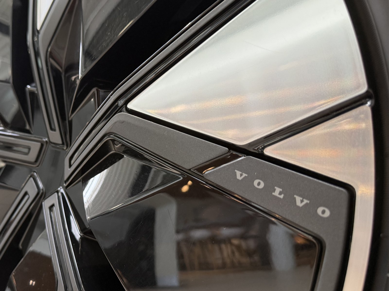 Volvo EX30 Twin Performance AWD Ultra+360°+HK+Winterpaket
