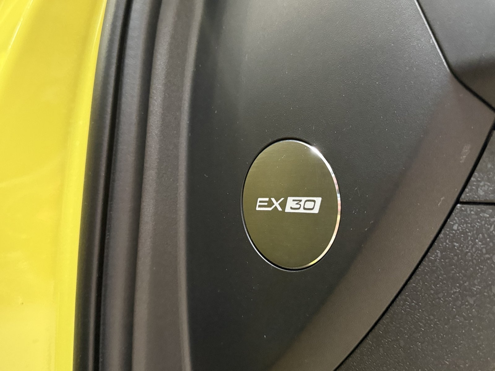 Volvo EX30 Twin Performance AWD Ultra+360°+HK+Winterpaket