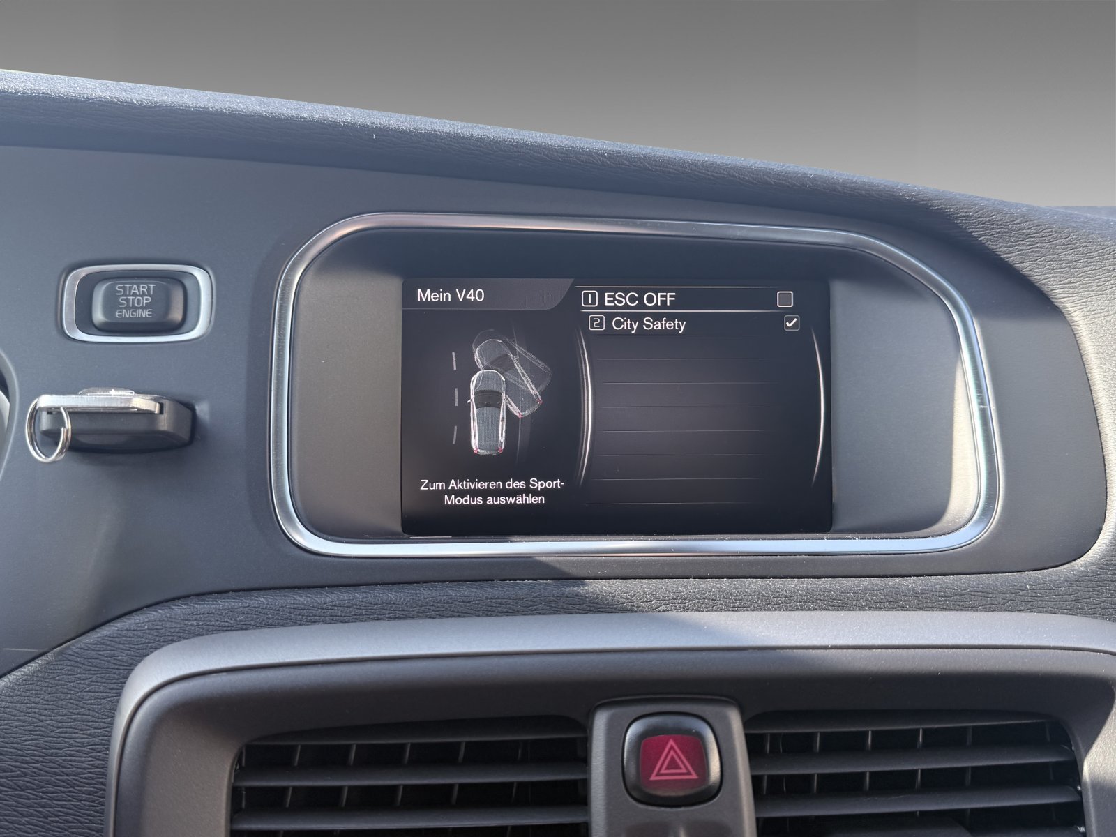 Volvo V40 D2 Kinetic+Business-Paket+Klima-Komfortpaket