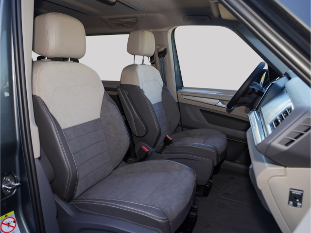 VW T7 Multivan Style 2.0 TDI DSG AHK Kamera Navi Matrix