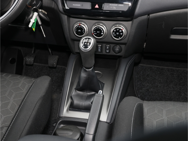 Mitsubishi ASX Intro Edition 2WD 5-Gang Kamera LED