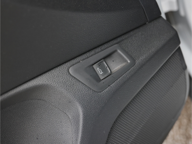 VW T-Roc Sport 2.0 TSI DSG 4Motion Navi LED
